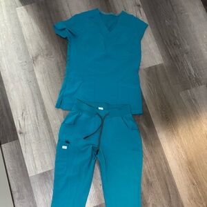 Teal scrub set